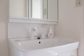 Shinsaibashi Midtown Apartments