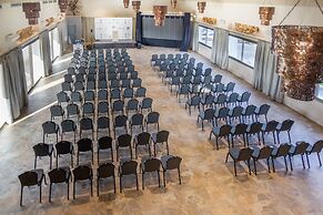 Hotel Zahara Beach by Q Hotels