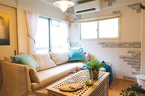 Shinsaibashi Beach House