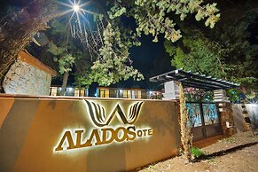 Alados Otel