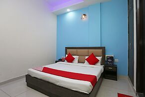 OYO 15733 A-1 Residency