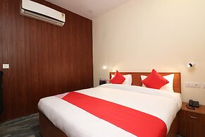 OYO Flagship 23709 Hotel Meerut International