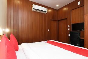 OYO Flagship 23709 Hotel Meerut International