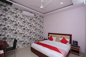 OYO 22079 Hotel Blueberry