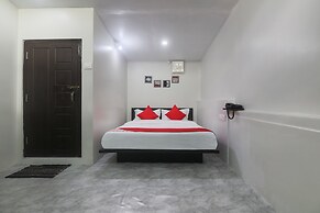 OYO 19292 55 Pillars House