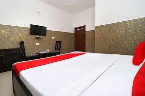 OYO 18943 Hotel Punjab Residency