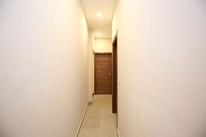 OYO 27743 Hotel Platina