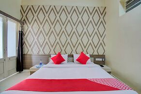 OYO 24838 Hotel Neelam