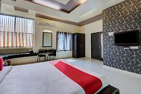OYO 24838 Hotel Neelam