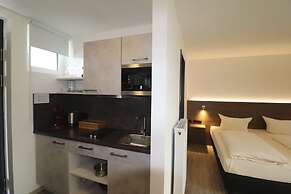 IQ Hotel
