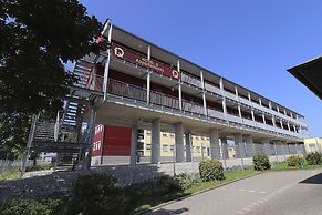 IQ Hotel
