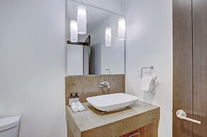 The Lion Vail- 4 BR Modern Mountain Luxury by RedAwning - Save 20% on 