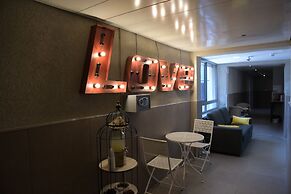 Amdar Hotel & Hostel