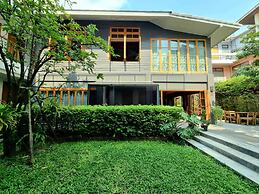 Vali Villa Bangkok
