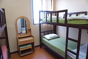 OYO 730 Meedee Hostel