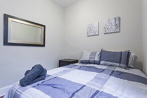 Depaul 2 BDR - Walk to Train, University, and More