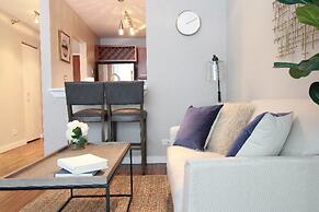 The Gulfstream - Vibrant Studio Heart of Downtown