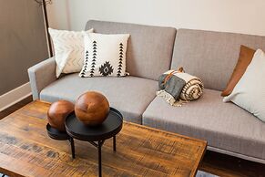 Handsome Mccormick 3bd-2ba Loft