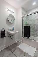 Handsome Mccormick 3bd-2ba Loft