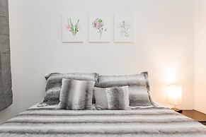 Handsome Mccormick 3bd-2ba Loft