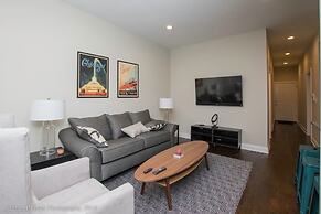 2 Level Home near Wrigley