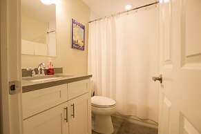 2 Level Home near Wrigley