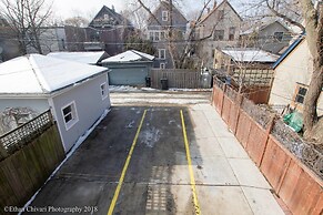 2 Level Home near Wrigley