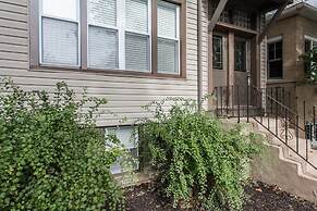 Unique Wrigleyville Gem