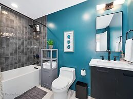 4 BDR Penthouse with Views