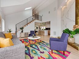 4 BDR Penthouse with Views