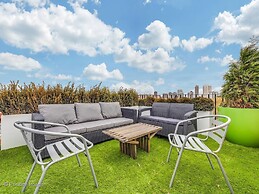 4 BDR Penthouse with Views