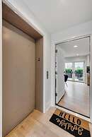 4 BDR Penthouse with Views