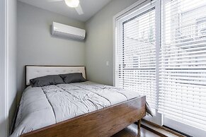 Comfy Executives Studio