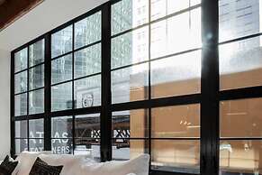 Breathtaking 6 BDR Luxury Condo Downtown Chicago