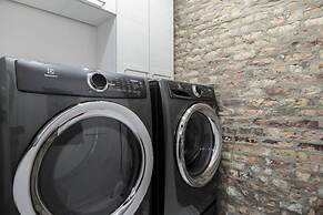 Breathtaking 6 BDR Luxury Condo Downtown Chicago