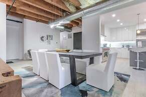 Breathtaking 6 BDR Luxury Condo Downtown Chicago