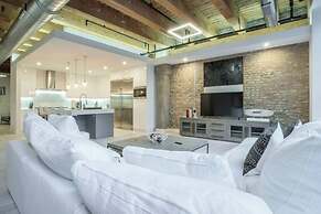 Breathtaking 6 BDR Luxury Condo Downtown Chicago