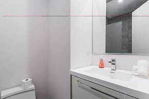 Breathtaking 6 BDR Luxury Condo Downtown Chicago