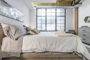 Breathtaking 6 BDR Luxury Condo Downtown Chicago