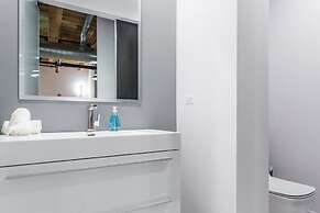 Breathtaking 6 BDR Luxury Condo Downtown Chicago