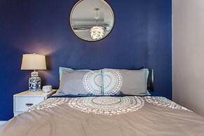 Chestnut Charm - Modern 1 BDR in Downtown