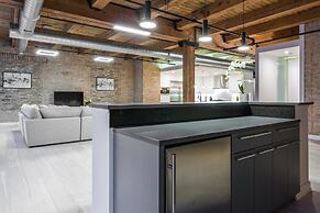 3 BDR Downtown Luxury Loft-spacious, Safe & Secure