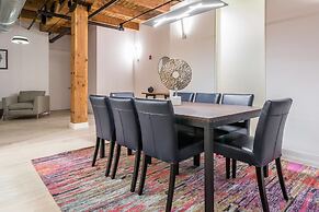 3 BDR Downtown Luxury Loft-spacious, Safe & Secure