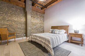 3 BDR Downtown Luxury Loft-spacious, Safe & Secure