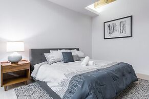 3 BDR Downtown Luxury Loft-spacious, Safe & Secure