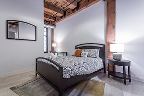3 BDR Downtown Luxury Loft-spacious, Safe & Secure