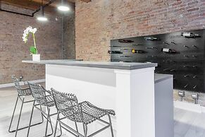 3 BDR Downtown Luxury Loft-spacious, Safe & Secure