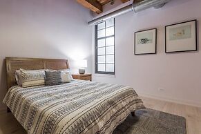 3 BDR Downtown Luxury Loft-spacious, Safe & Secure