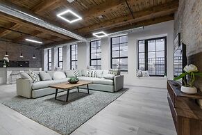3 BDR Downtown Luxury Loft-spacious, Safe & Secure