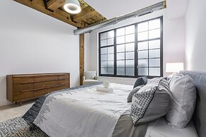 3 BDR Downtown Luxury Loft-spacious, Safe & Secure